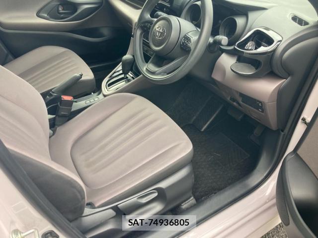 Toyota YARIS CROSS 2020-09 8727290-7