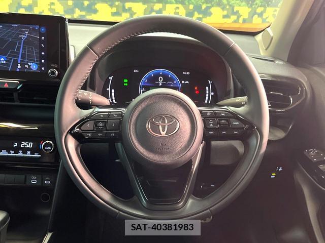 Toyota YARIS CROSS 2024-05 8727750-10