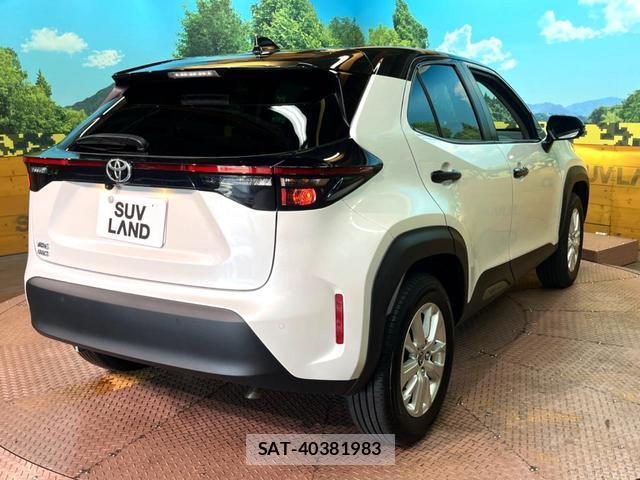 Toyota YARIS CROSS 2024-05 8727750-16