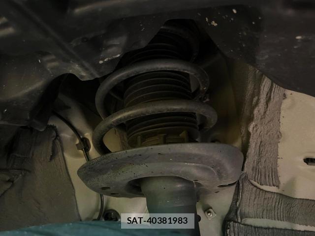 Toyota YARIS CROSS 2024-05 8727750-19