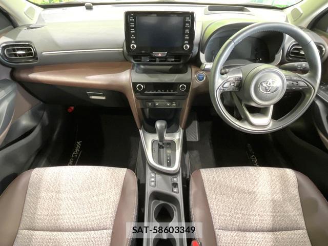 Toyota YARIS CROSS 2020-10 8728183-1