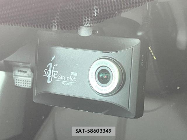 Toyota YARIS CROSS 2020-10 8728183-4