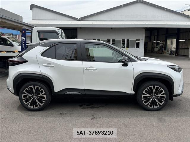 Toyota YARIS CROSS 2026-08 8728985-3