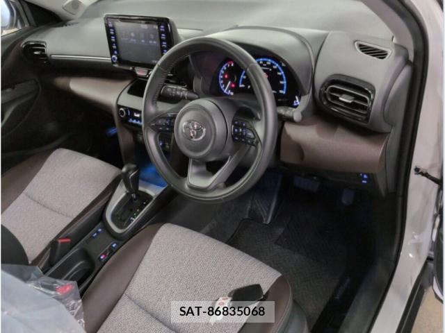 Toyota YARIS CROSS 2021-01 8729758-2