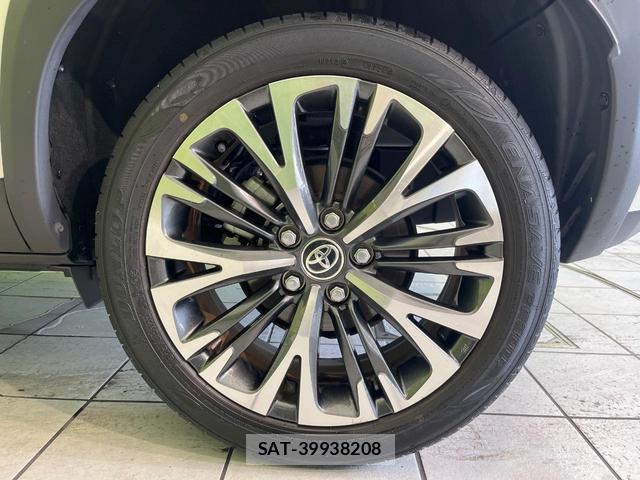 Toyota YARIS CROSS 2021-08 8730965-12