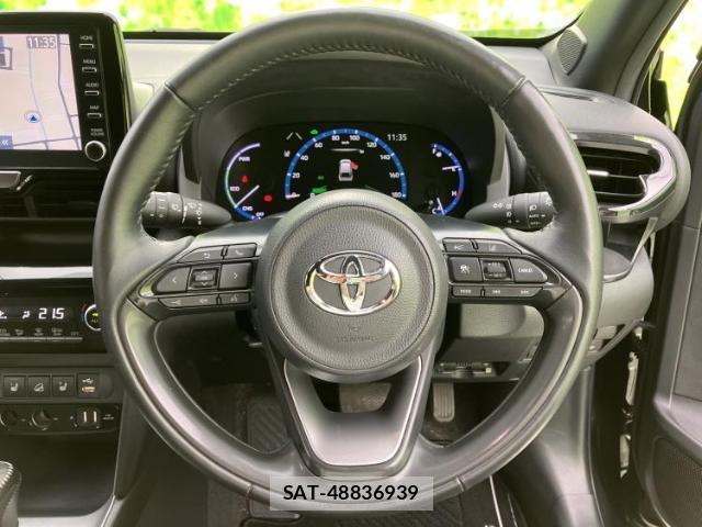 Toyota YARIS CROSS 2022-10 8731317-14