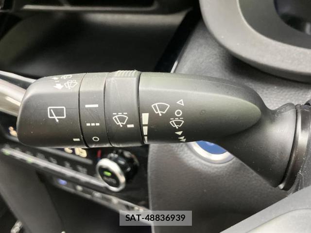 Toyota YARIS CROSS 2022-10 8731317-16