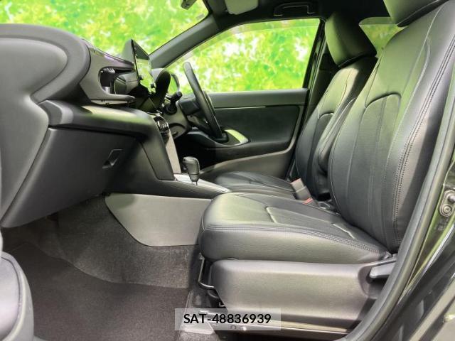 Toyota YARIS CROSS 2022-10 8731317-5