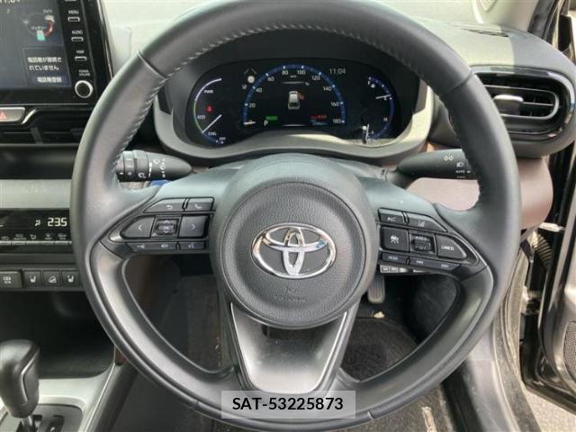 Toyota YARIS CROSS 2020-11 8731326-17