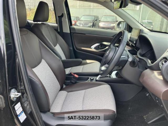 Toyota YARIS CROSS 2020-11 8731326-4