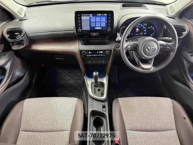 Toyota YARIS CROSS 2021-08 8731401-1
