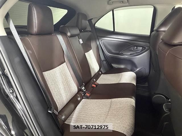 Toyota YARIS CROSS 2021-08 8731401-11