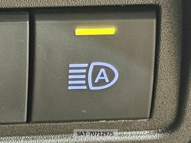 Toyota YARIS CROSS 2021-08 8731401-6