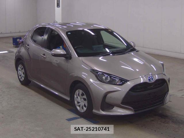 Toyota YARIS 2021-06 8726214-0