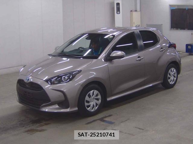 Toyota YARIS 2021-06 8726214-3