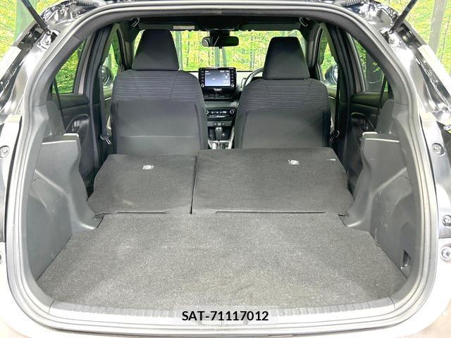 Toyota YARIS 2023-03 8727891-10