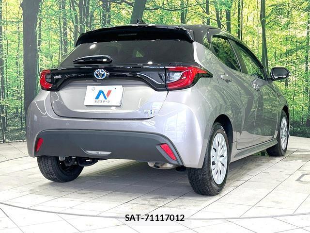 Toyota YARIS 2023-03 8727891-16