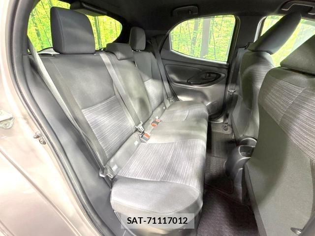 Toyota YARIS 2023-03 8727891-9