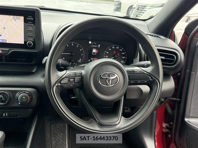 Toyota YARIS 2021-07 8728979-19