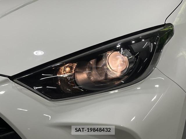 Toyota YARIS 2023-08 8730247-12