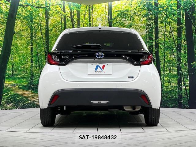Toyota YARIS 2023-08 8730247-15