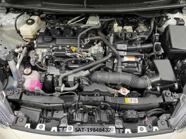 Toyota YARIS 2023-08 8730247-18
