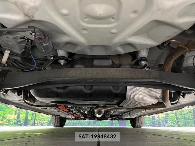 Toyota YARIS 2023-08 8730247-19