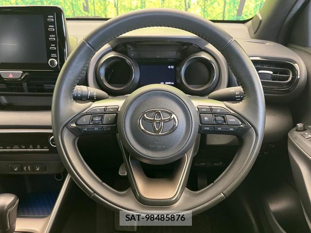 Toyota YARIS 2023-12 8730817-10