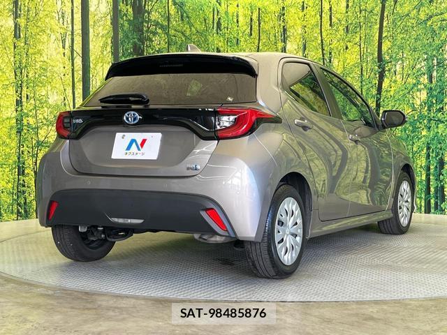 Toyota YARIS 2023-12 8730817-15