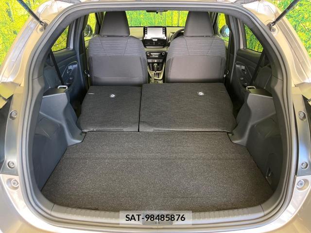 Toyota YARIS 2023-12 8730817-9