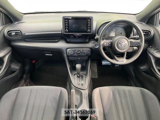 Toyota YARIS 2023-07 8730830-1