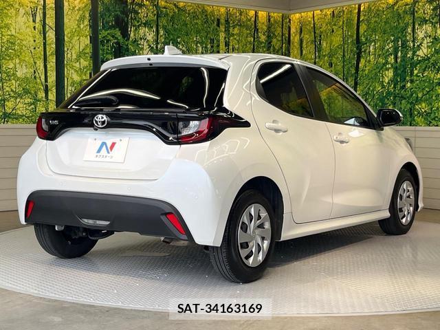 Toyota YARIS 2023-07 8730830-16