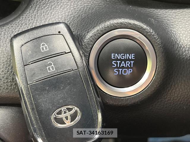 Toyota YARIS 2023-07 8730830-6