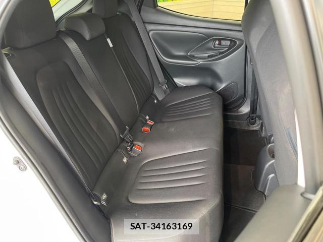 Toyota YARIS 2023-07 8730830-8