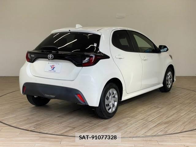 Toyota YARIS 2021-07 8731369-17
