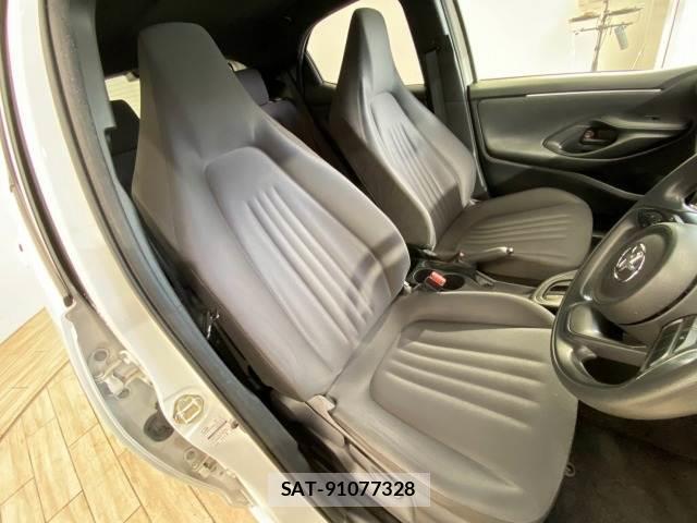 Toyota YARIS 2021-07 8731369-8
