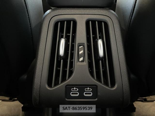 Bmw 2 SERIES 2023-10 8752754-3