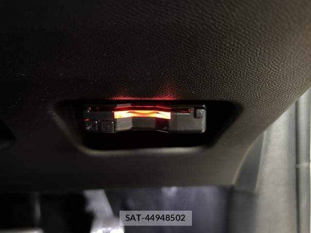 Peugeot 208 2025-04 8753417-12
