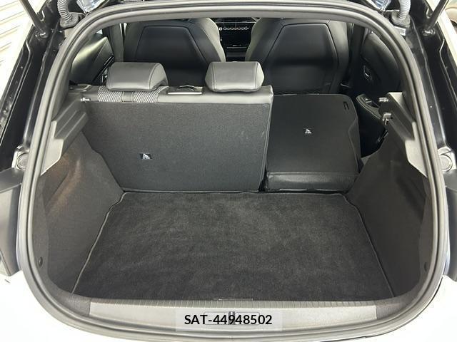 Peugeot 208 2025-04 8753417-17