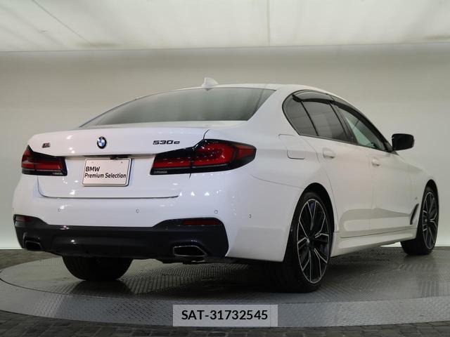 Bmw 5 SERIES 2021-05 8752424-17