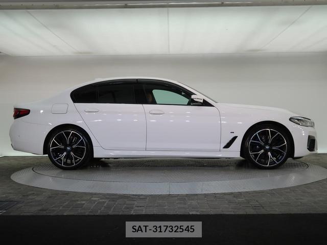 Bmw 5 SERIES 2021-05 8752424-2