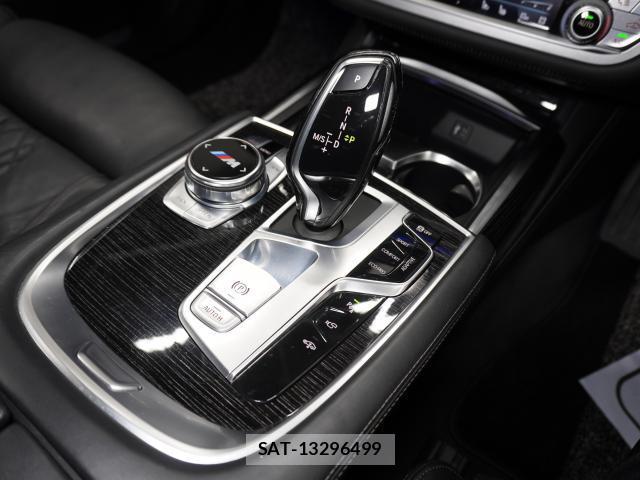Bmw 7 SERIES 2017-10 8752843-9