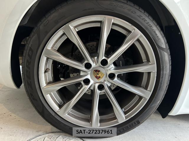 Porsche 718 Cayman 2020-06 8753857-6
