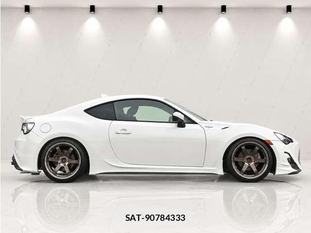 Toyota 86 2014-04 8754062-1
