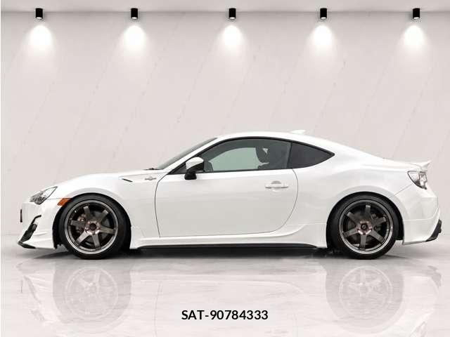 Toyota 86 2014-04 8754062-2