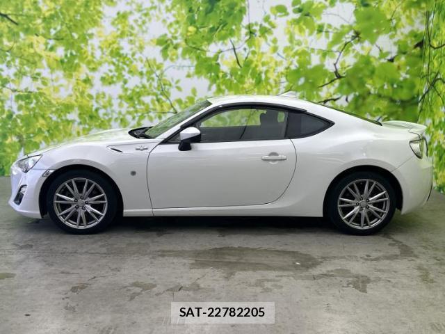 Toyota 86 2015-08 8754355-1