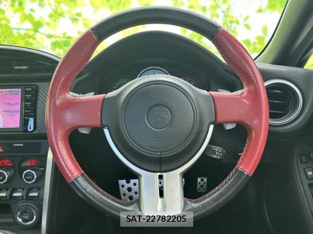 Toyota 86 2015-08 8754355-14