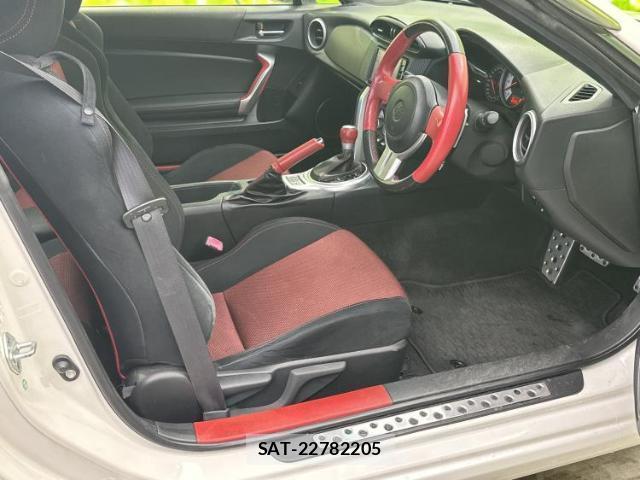 Toyota 86 2015-08 8754355-3