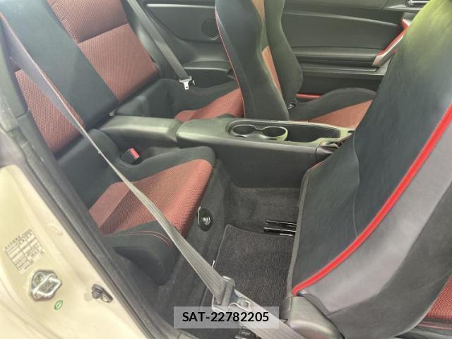 Toyota 86 2015-08 8754355-4