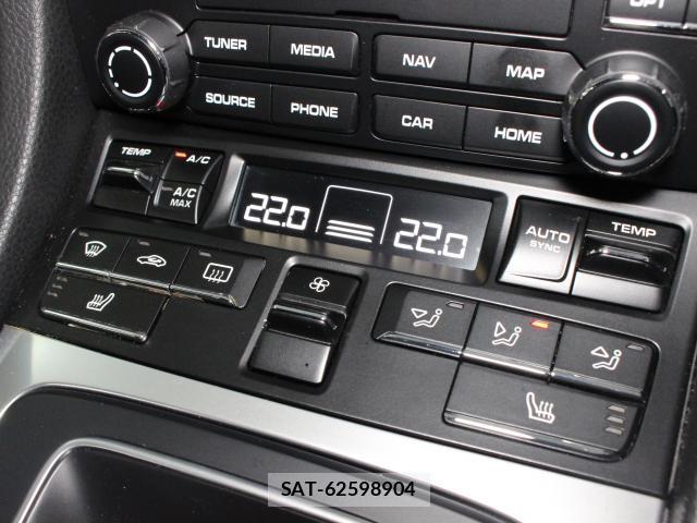 Porsche 911 2019-03 8753850-18